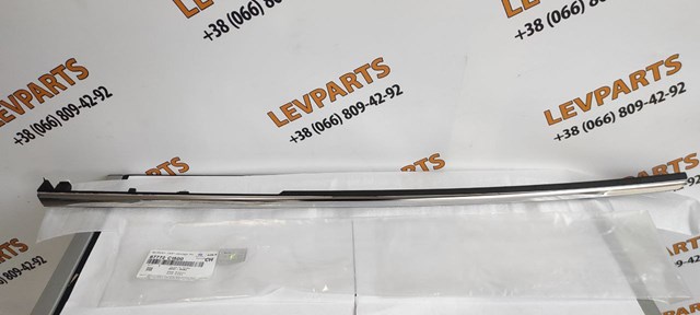 Молдинг переднього правого крила 87772C1500 HYUNDAI