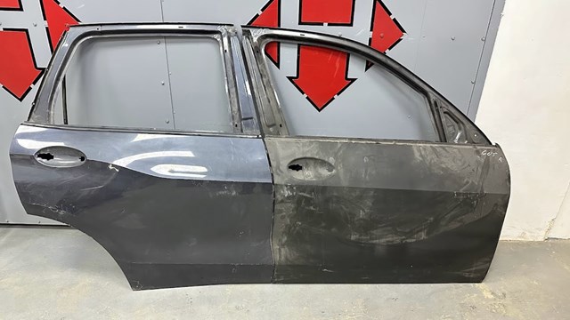 Пасажирські передні двері 41518738552 BMW