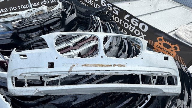 Бампер передній 51117238751 BMW