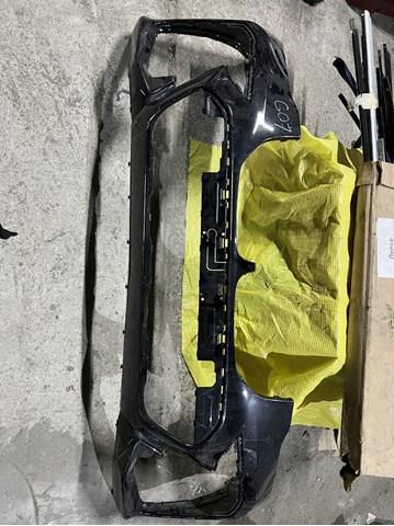Буфер (бампер) передній 51118081817 BMW