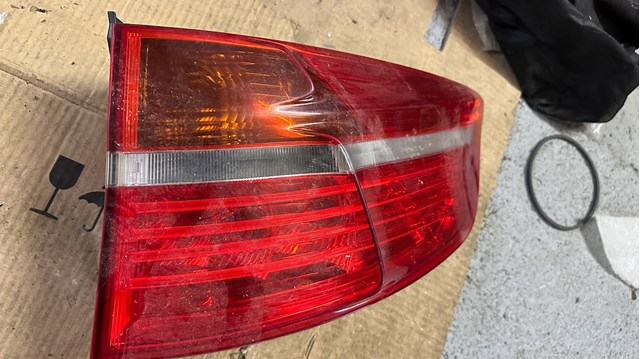Фара задня права зовнішня 63217179984 BMW