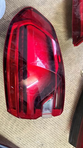Задній лівий зовнішній ліхтар 63217442287 BMW