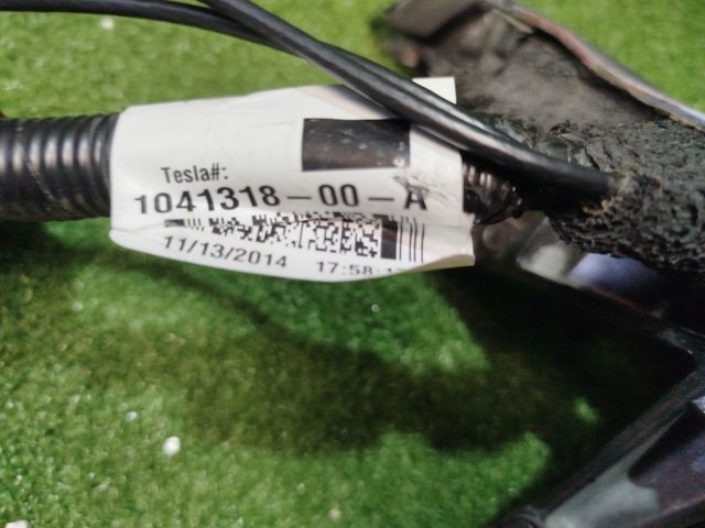 Праве дзеркало заднього виду 104131800A TESLA