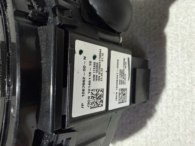 Перемикач підрульовий, в зборі 109766200N TESLA