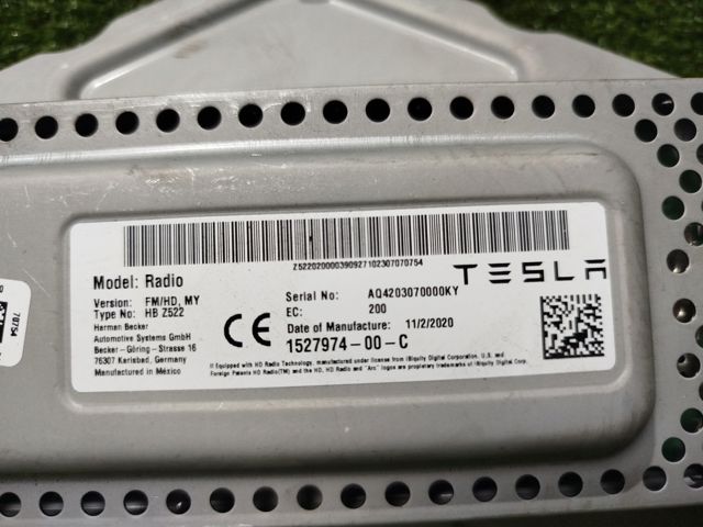 Магнітола 152797400C TESLA