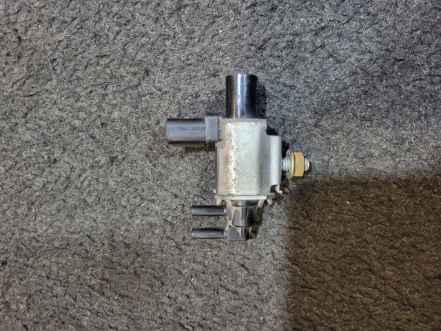Клапан соленоїд регулювання заслонки EGR 4M5G9A500 MAZDA
