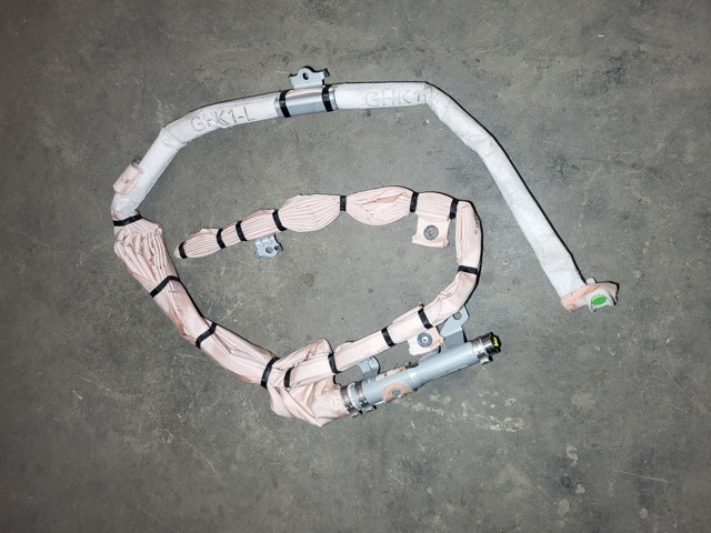 Подушка безпеки, збоку ліва айрбег GHK157KN0C MAZDA