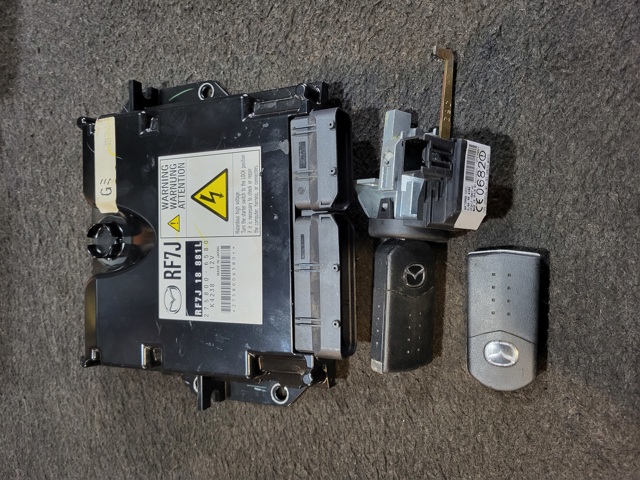 RF7J18881L Mazda