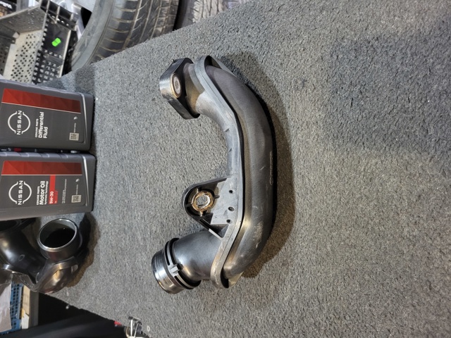 Трубка, що нагнітається SH0113331 MAZDA