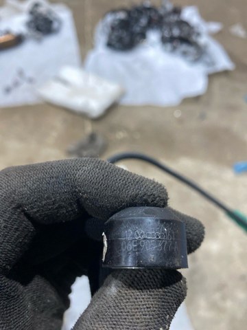 Датчик самозаймання 06E905377A VAG