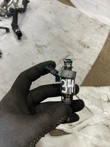 Форсунка інжектора Volkswagen Golf 5