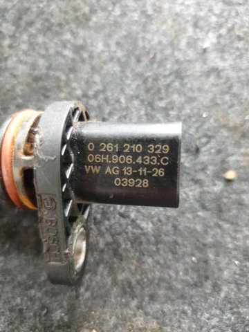 Датчик управління двигуном 06H906433D VAG
