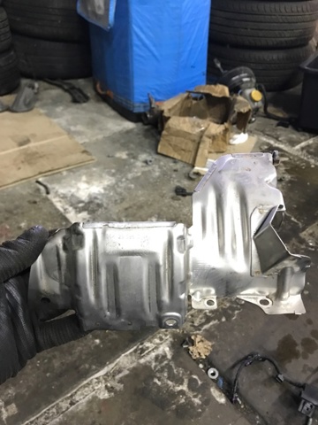 Кришка випускного колектора 06K129596C VAG