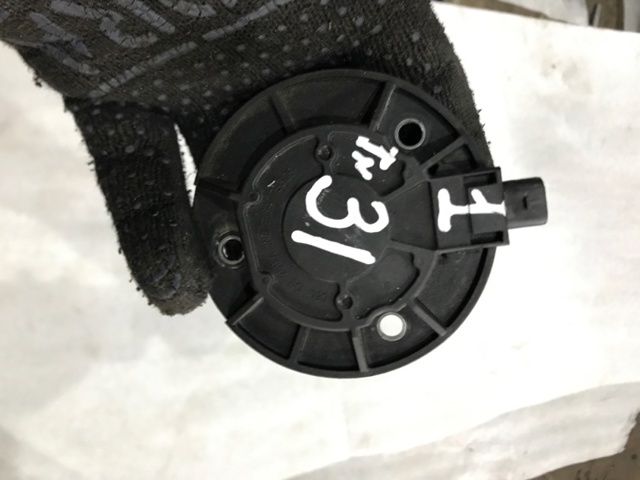 Клапан електромагнітний положення (фаз) розподільного валу Фольксваген Гольф 5