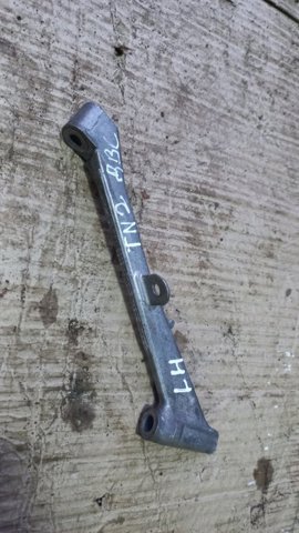 Кронштейн впускного колектора 06L129723C VAG