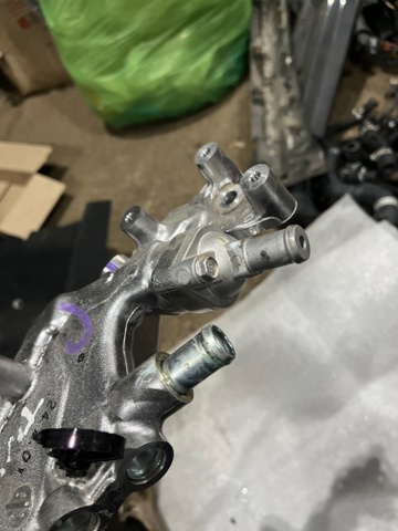 Водопровідна труба 14050AB300 SUBARU