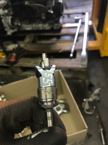 Форсунка паливна 166005NA0A NISSAN