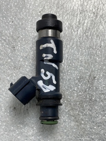 Форсунка дизельна в зборі, розпилювач + тримач 16611AA820 SUBARU