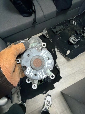 Помпа охолодження 21110AA770 SUBARU