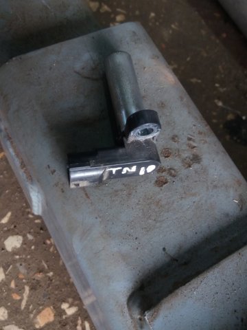 Датчик положення (оборотів) коленвалу 22053AA071 SUBARU