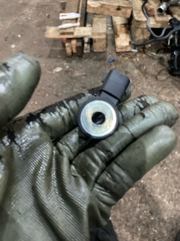Датчик детонації 22060AA180 SUBARU