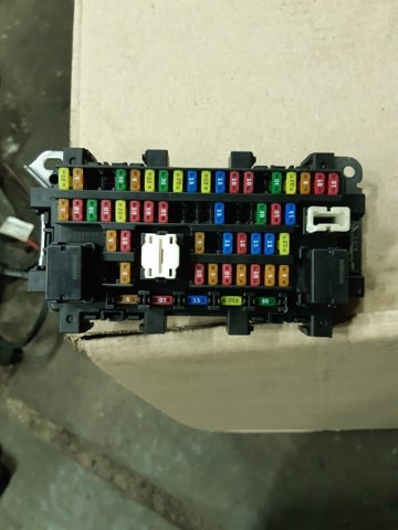 Коробка запобіжників 243505NA0A NISSAN