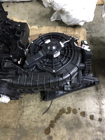 Корпус вентилятора пічки (опалювача салону), в зборі 272005NA0A NISSAN