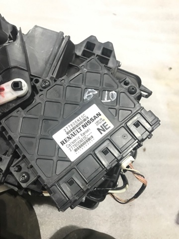 Блок управління клімат-контролем 277605NE0C NISSAN