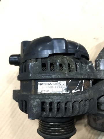 Генератор автомобільний 31100R8AA01 HONDA
