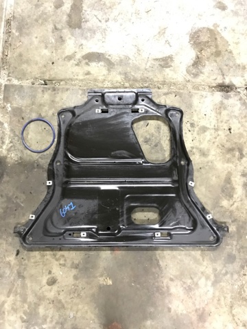 Підсилювач переднього підрамника 31106863798 BMW