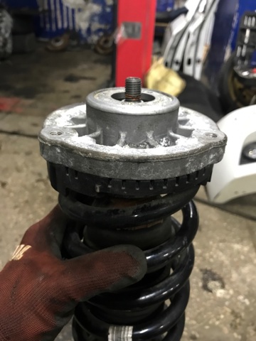 Опора стійки амортизатора переднього 31306795083 BMW