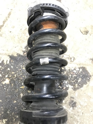 Пружина передньої підвіски 31336796764 BMW