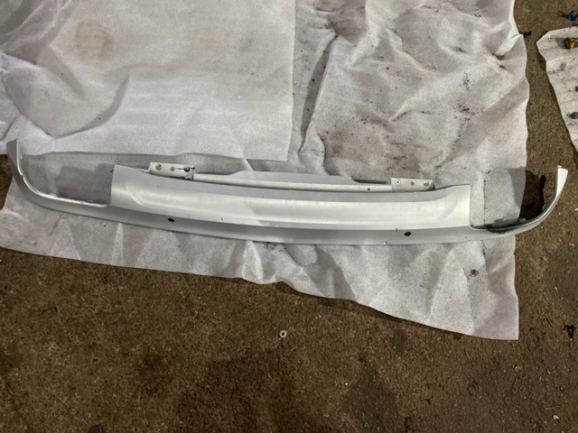 Молдинг заднього бампера, центральний 31353394 VOLVO