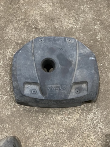 Кришка двигуна декоративна 31657647 VOLVO