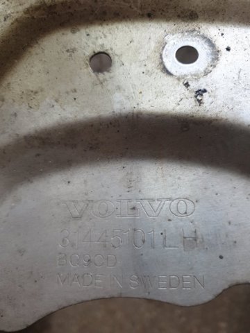 Захист гальмівного диска, переднього, лівого 31665558 VOLVO