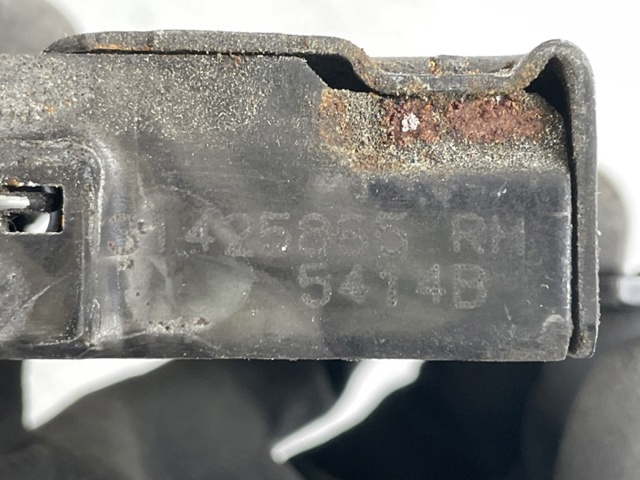 Замок капота, правий 32226109 VOLVO