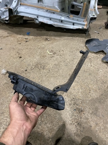 Заливна горловина паливного бака 32227043 VOLVO