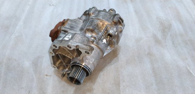 Роздавальна коробка 331005NA0A NISSAN