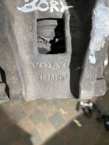 Задній гальмівний супорт лівий 36003032 VOLVO