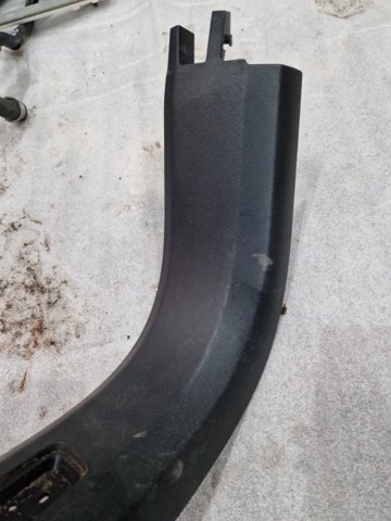 Накладка дверного порогу внутрішня, передня ліва 39829989 VOLVO