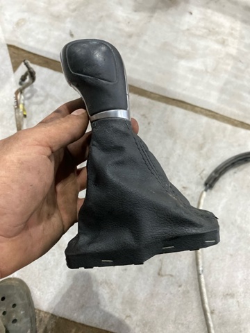 Ручка важеля коробки передач 3CN713123AUMF VAG