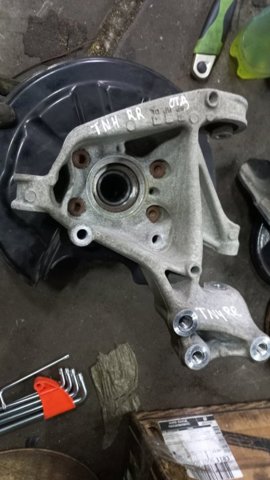 Цапфа поворотного кулака 3QF505434 VAG