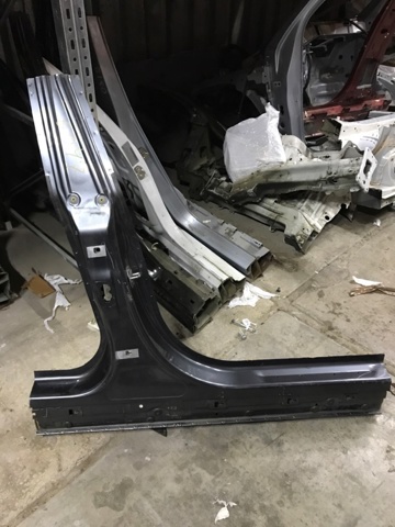 Отвір передніх правих дверей 41007334016 BMW