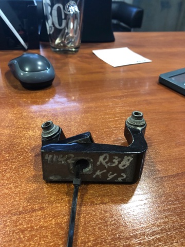 Петля задніх правих дверей 41527284546 BMW