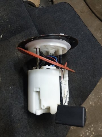 Електробензонасос 42021SG000 SUBARU