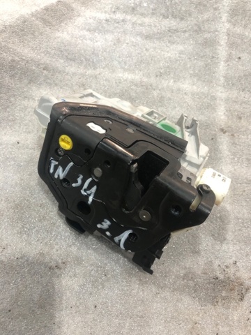 Замок задніх дверей, лівих 4G0839015A VAG