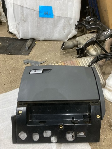 Ящик для рукавичок (бардачок) 4G1880302A6PS VAG