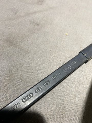 Ричаг склоочисника 4G1955407C1P9 VAG
