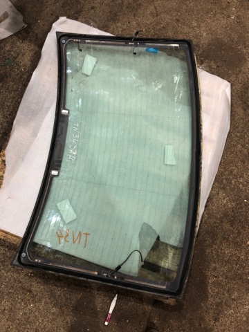 Заднє стекло 4G5845501NVB VAG