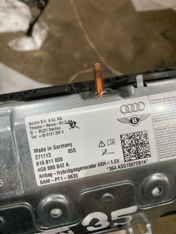 Подушка безпеки (AIRBAG) пасажирська, захисту колін 4G8880842A VAG